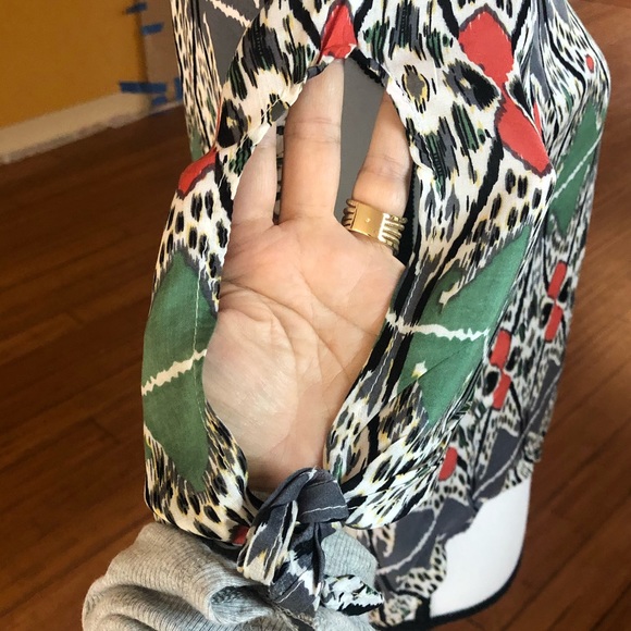 Ya Los Angeles blouse with Ikat design - Picture 5 of 5